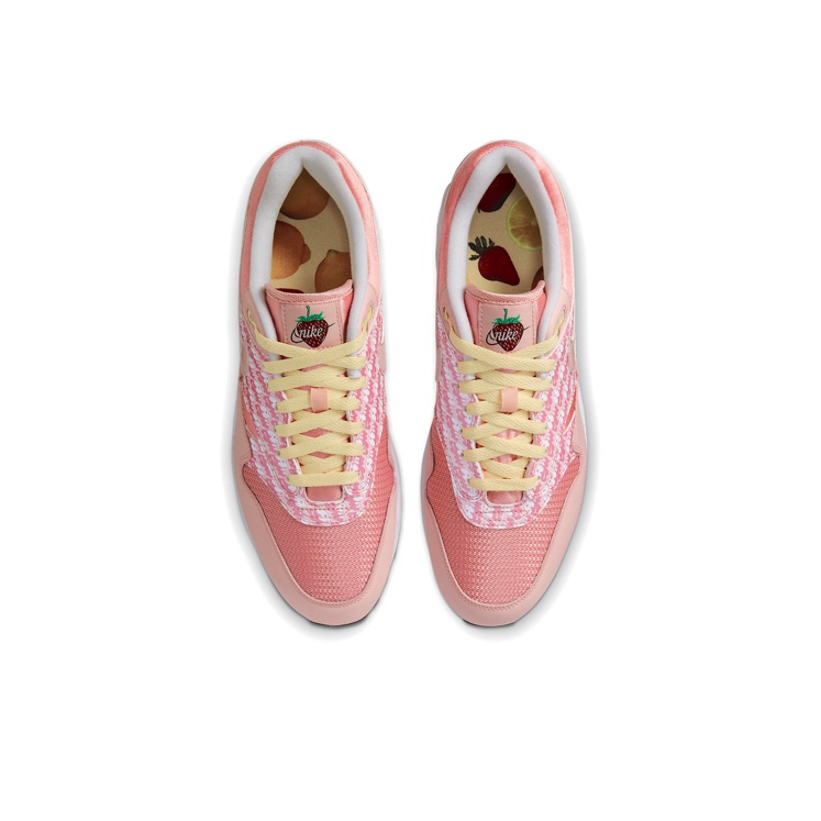 Nike Air Max 1 Strawberry Lemonde - вид сзади