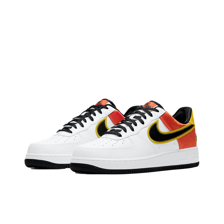 Nike Air Force 1 LV8 "raygun" - вид спереди