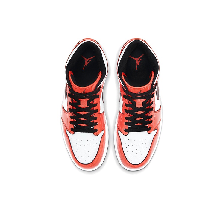 Jordan Air Jordan 1 mid se "turf orange" - вид сзади