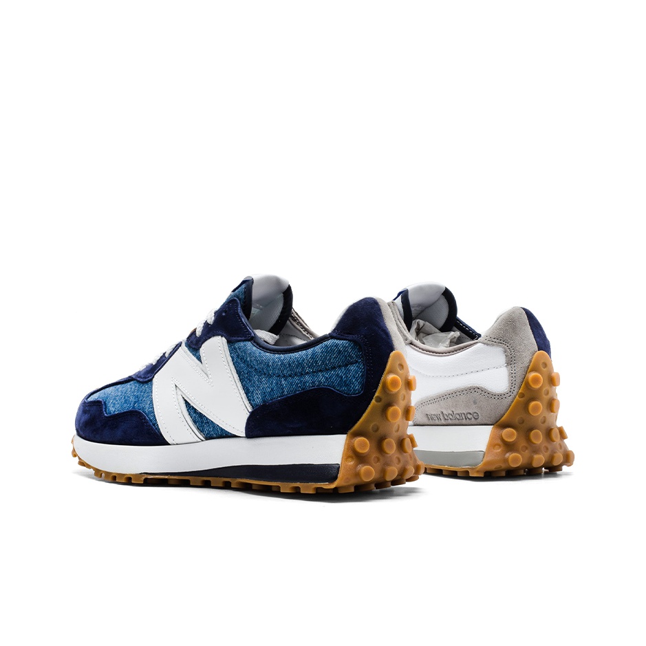 Levi's x NB 327 Indigio Denim (полнота: D) - вид спереди