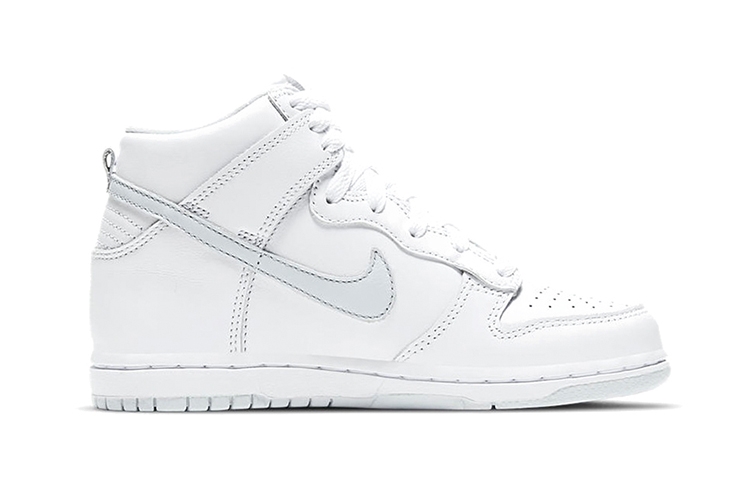 Nike Dunk SP "Pure Platinum" - вид с внутренней стороны