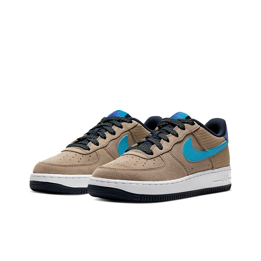 Nike Air Force 1 - вид спереди