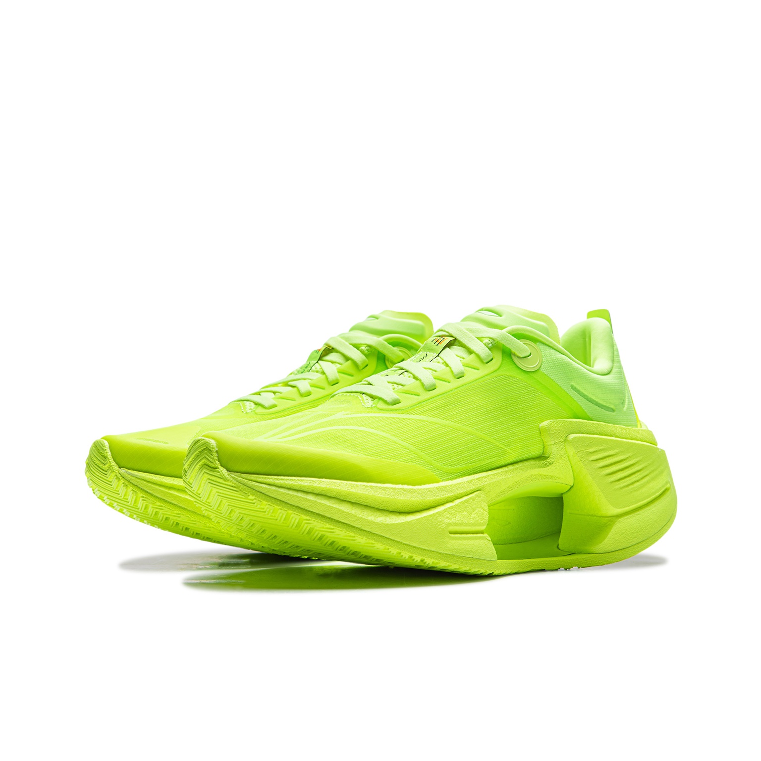 Li-Ning Shadow 3 ESSENTIAL - вид спереди