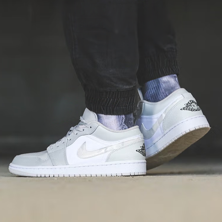 Jordan Air Jordan 1 Low SE PU Dior - вид с внутренней стороны