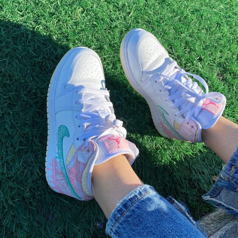 Jordan Air Jordan 1 Mid SE GS Paint Drip - вид спереди