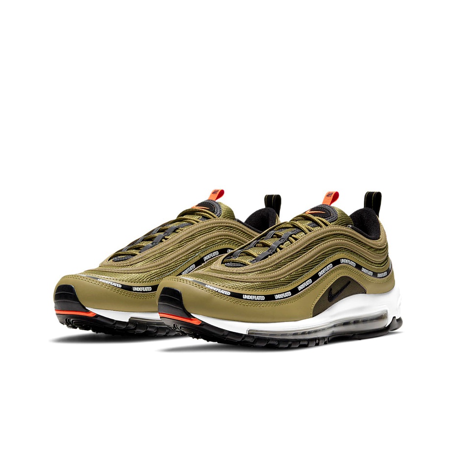 UNDEFEATED x Nike Air Max 97 - вид спереди