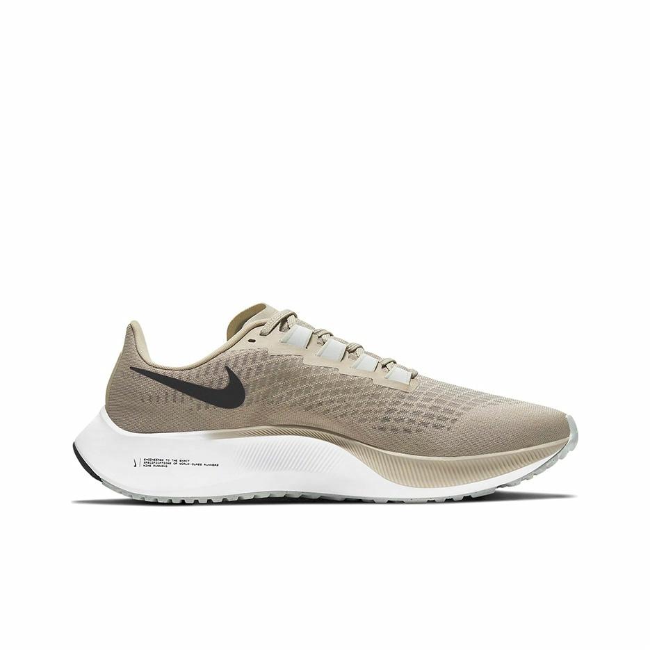 Nike Air Zoom Pegasus 37 'Stone' - вид с внутренней стороны