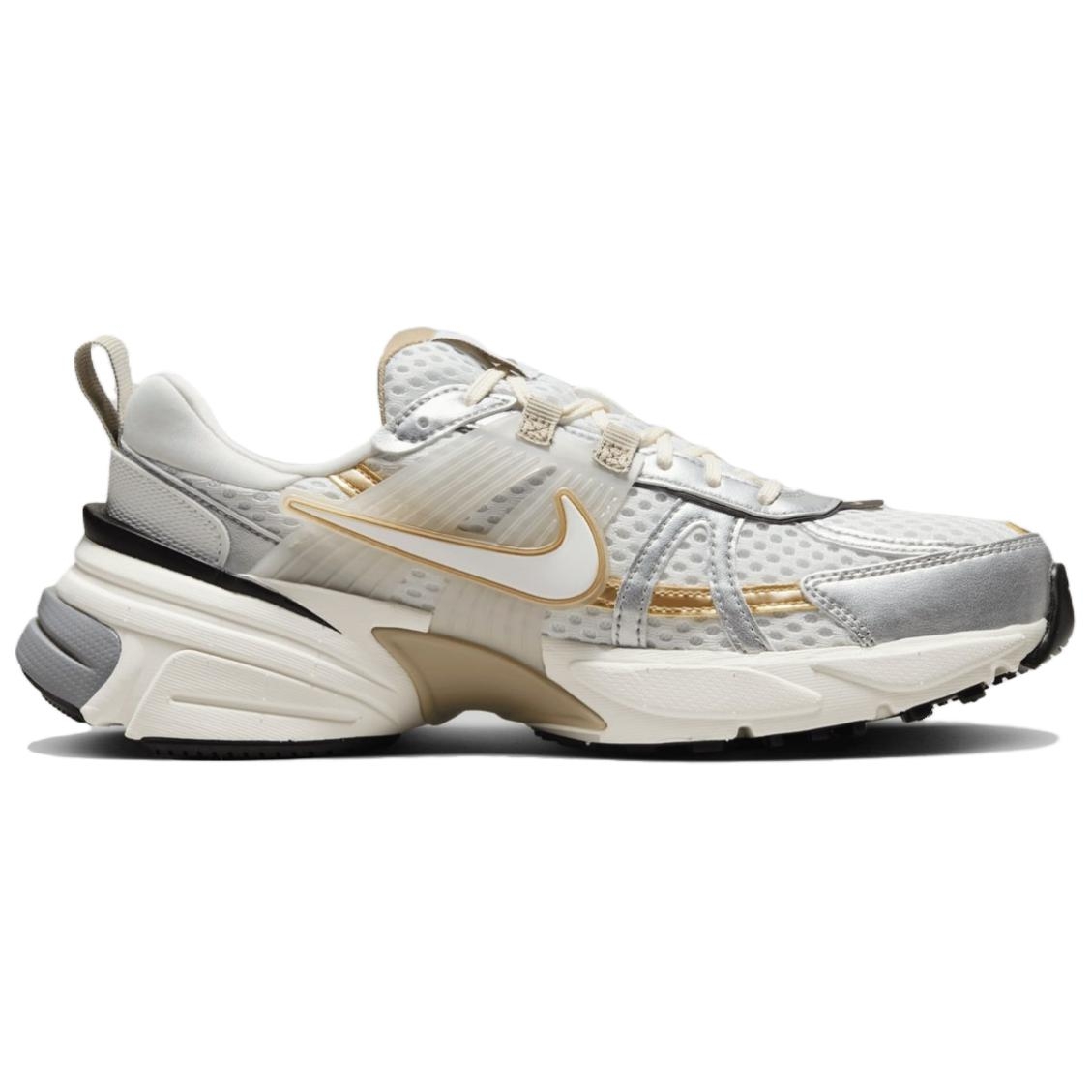 Nike V2K Run 'Khaki Metallic Silver' - вид с внутренней стороны