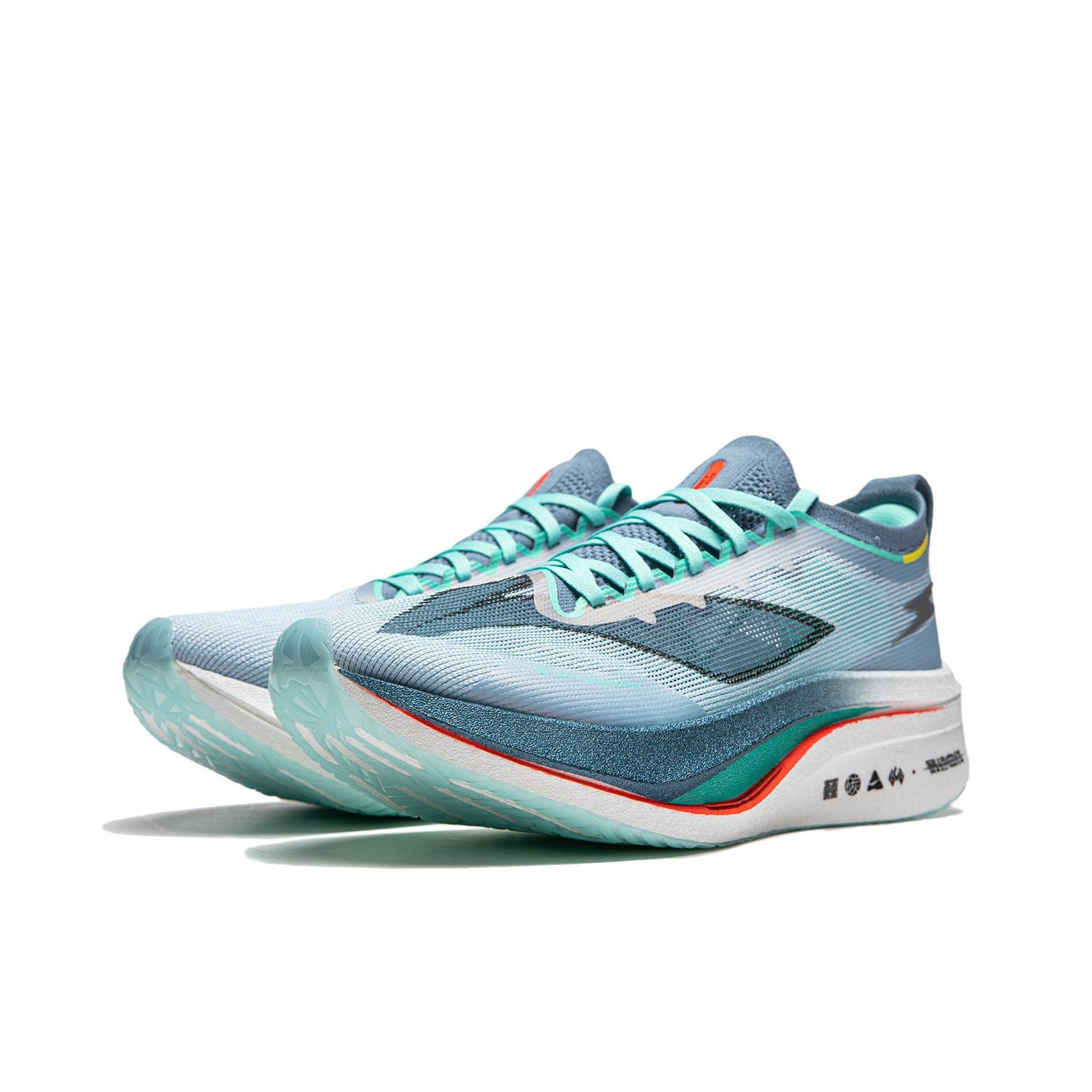 Li-Ning Feidian 4 Elite - вид спереди