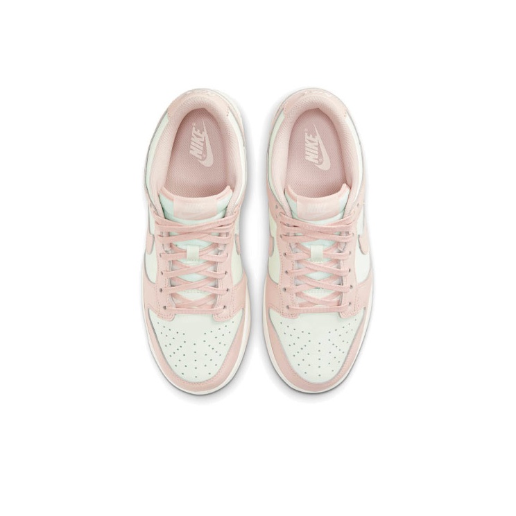 Nike Dunk "Orange Pearl" - вид сзади