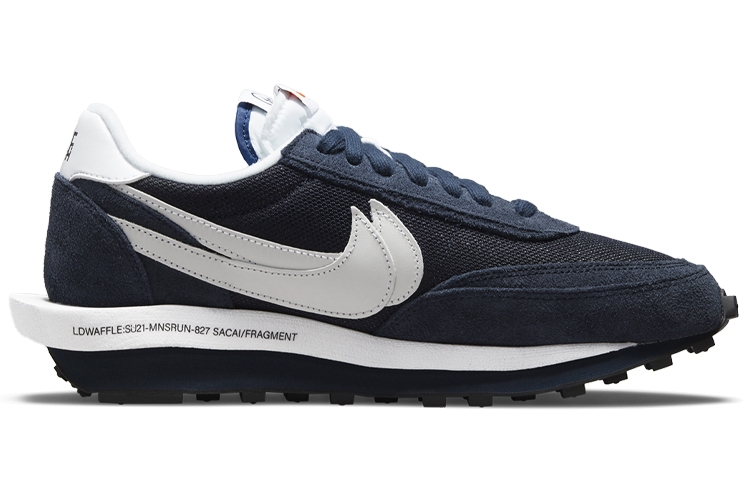Fragment Design x Sacai x Nike LDWaffle "Blackened Blue" - вид с внутренней стороны