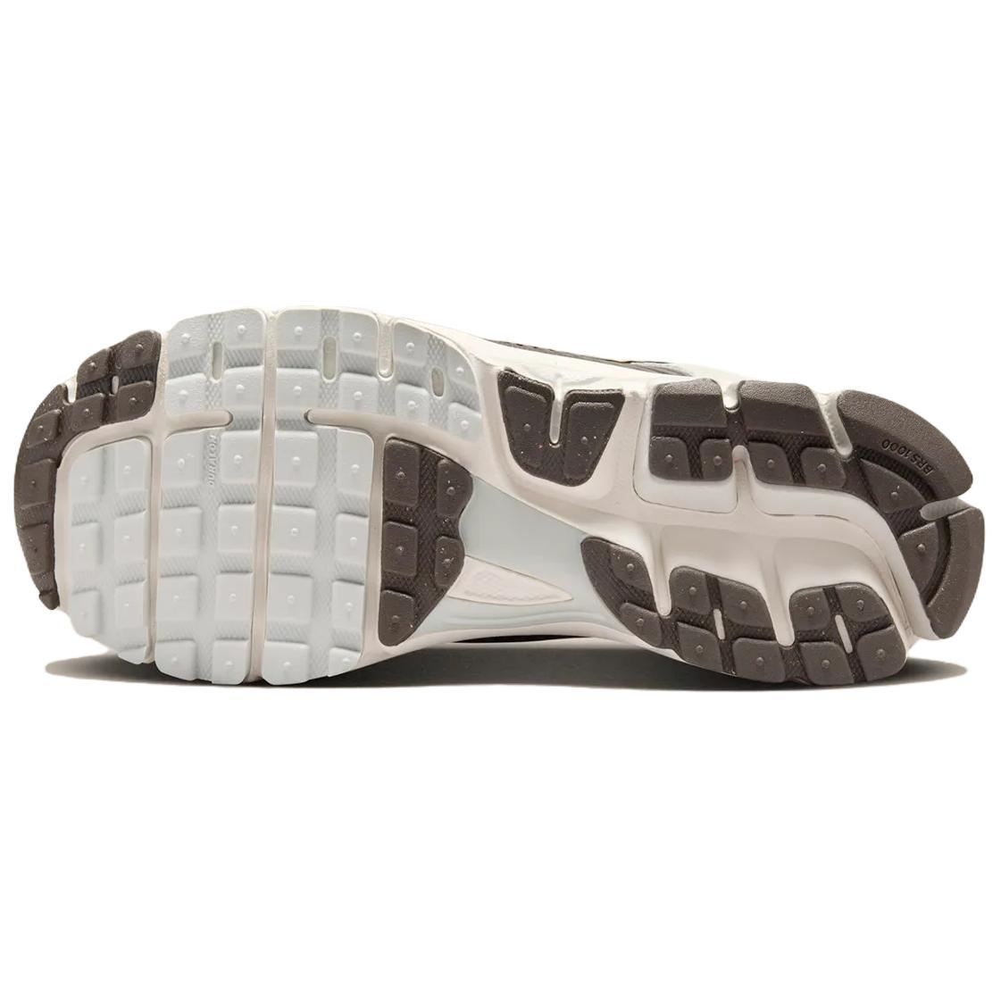 Nike Zoom Vomero 5 Light Bone Ironstone - подошва