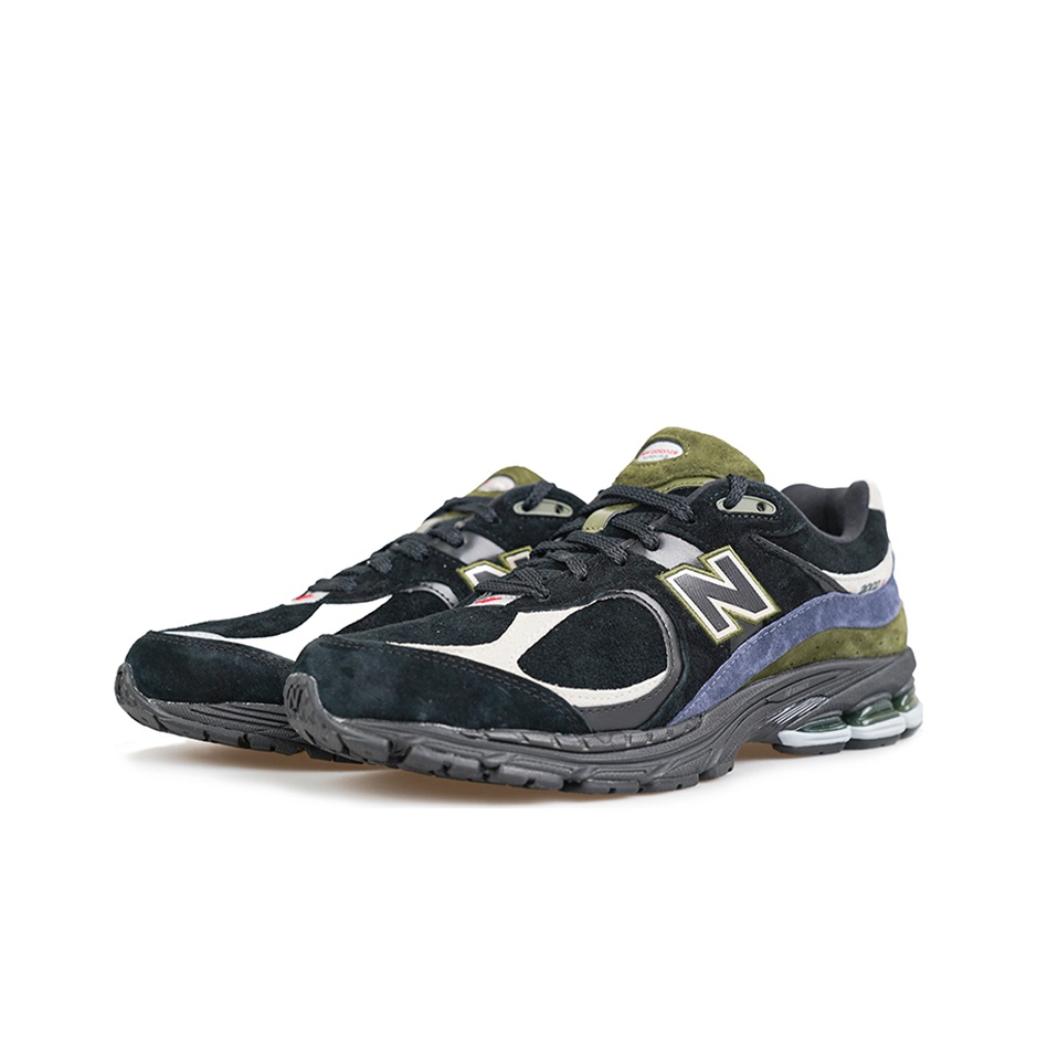 New Balance NB 2002R (полнота: D) - вид спереди