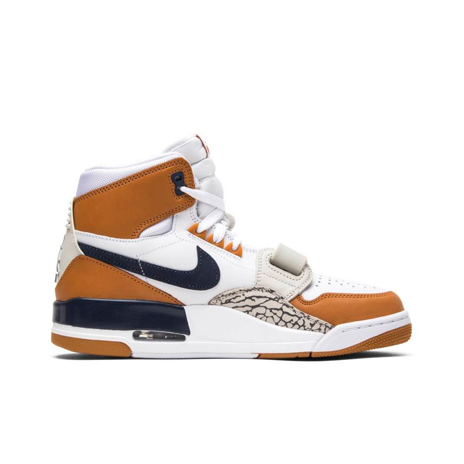 Just Don x Jordan Legacy 312 medicine ball - view from the inside