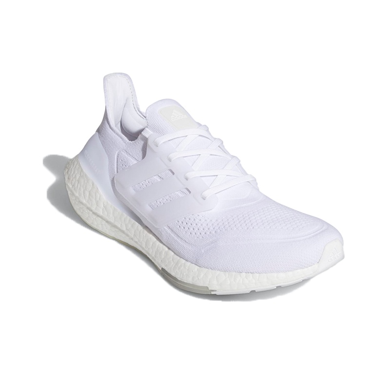 adidas Ultraboost 21 - вид спереди
