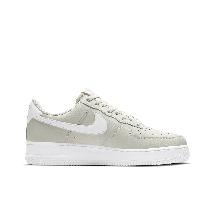 Nike Air Force 1 '07 - вид с внутренней стороны