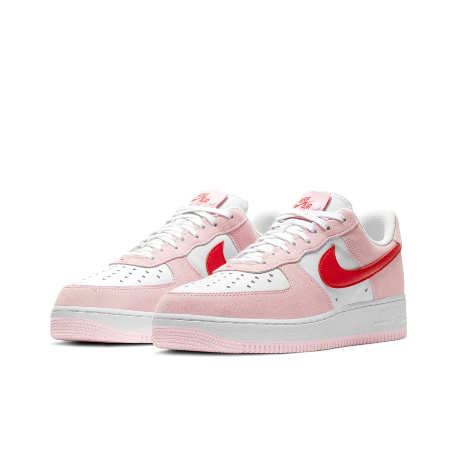 Nike Air Force 1 07 qs "valentine's day" - вид спереди