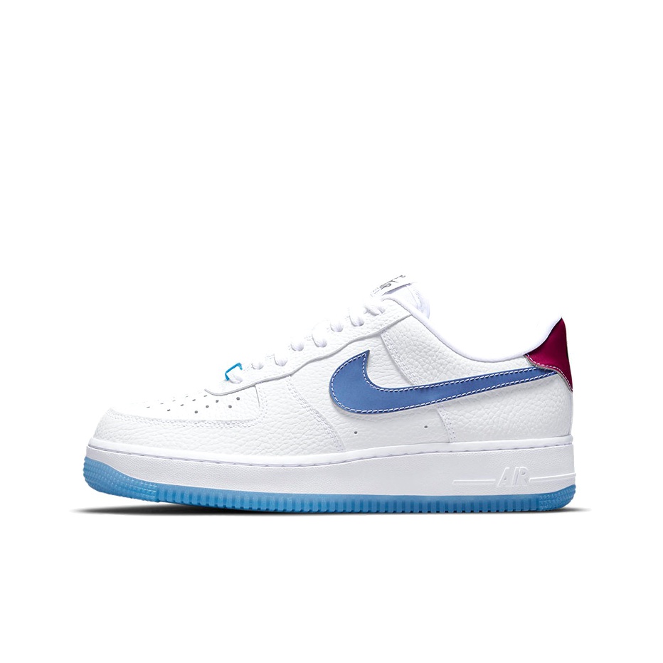 Nike Air Force 1 07 LX UV - вид с внутренней стороны