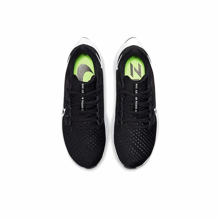 Nike Air Zoom Pegasus 38 Black/Anthracite-Volt-White - вид сзади