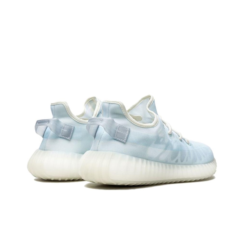 adidas originals Yeezy Boost 350 V2 "Mono Ice" - вид сзади