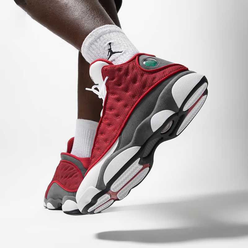 Jordan Air Jordan 13 Retro "Red Flint" - вид спереди