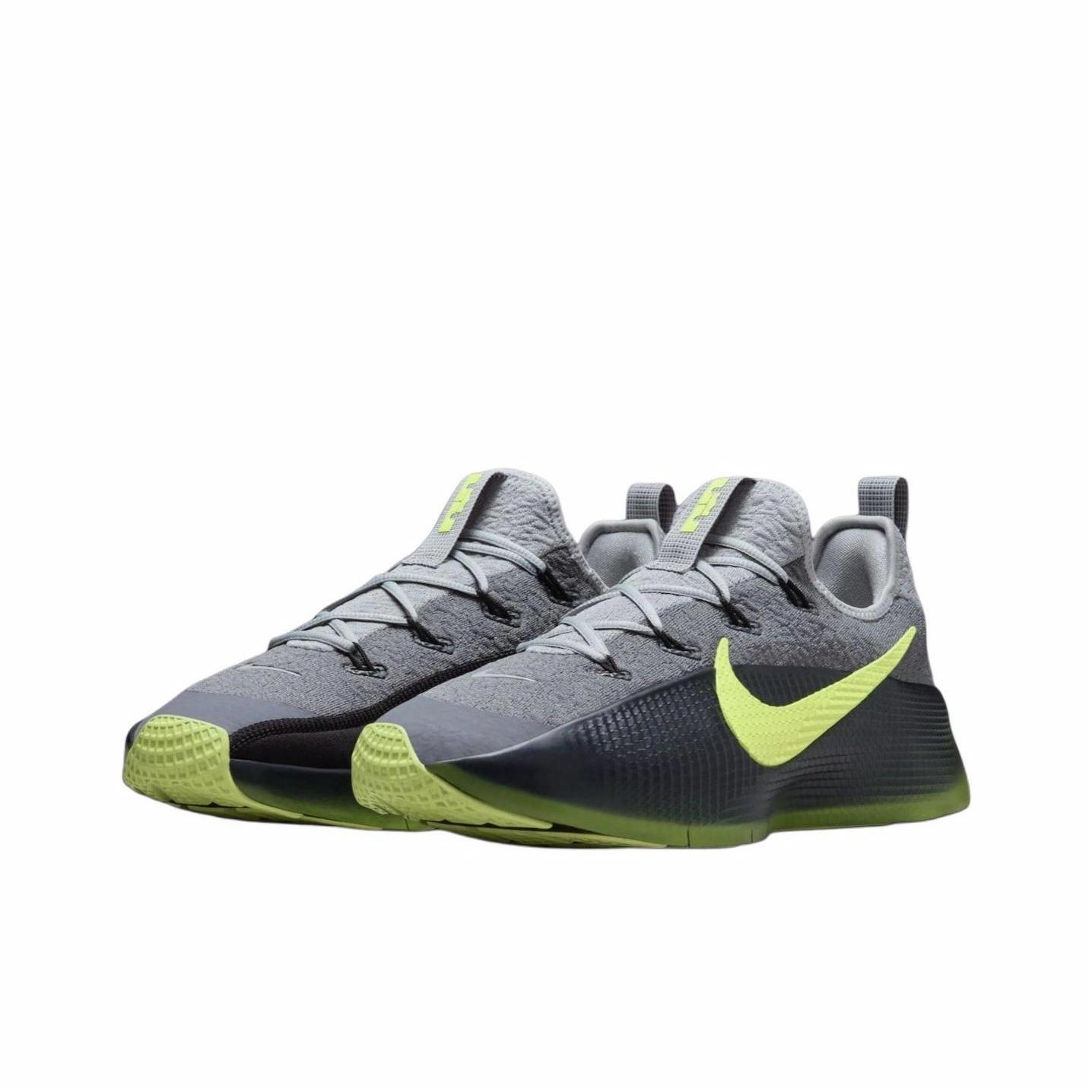 Nike LeBron TR 1 "Smoke GreyVolt" - вид спереди