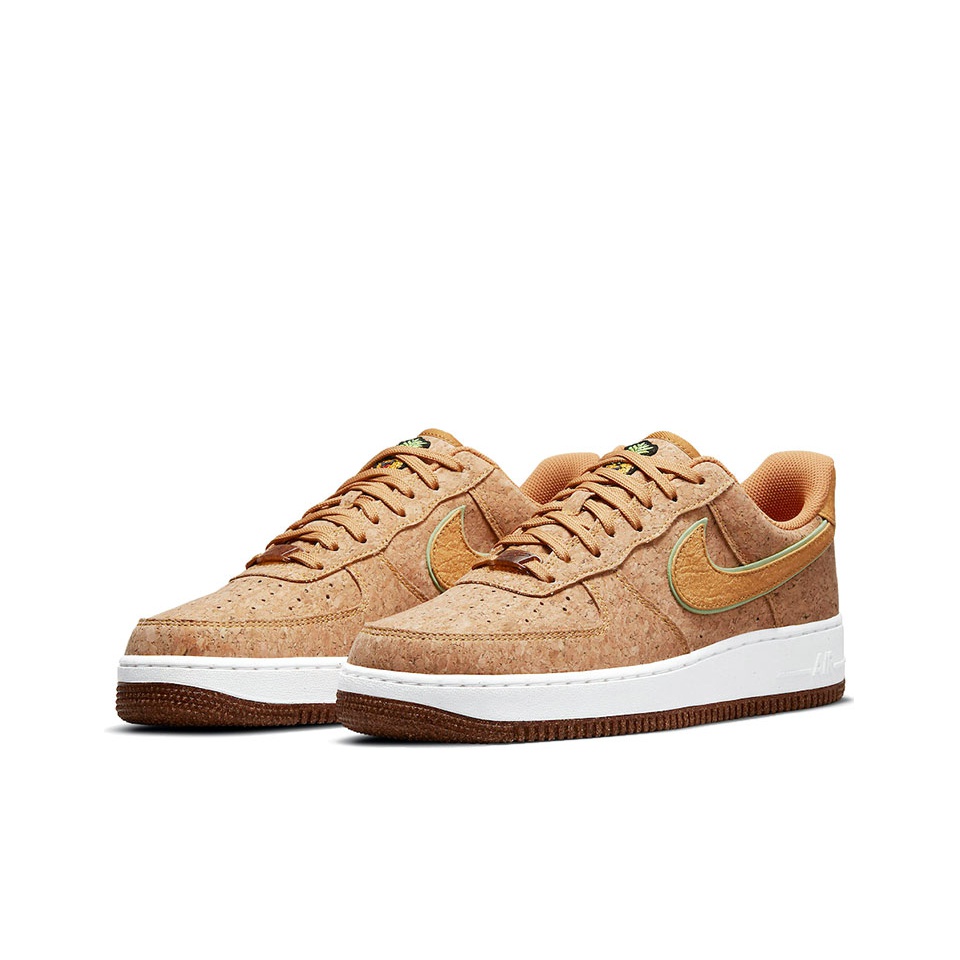 Nike Air Force 1 07 low "pineapple cork" - front view