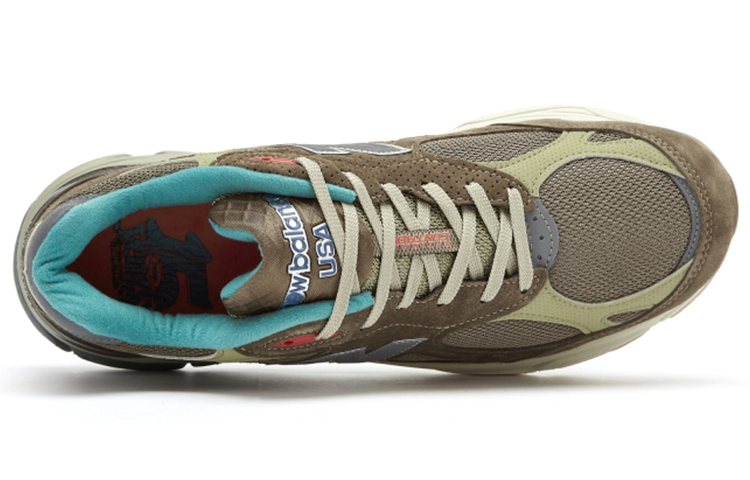 New Balance 990v3 MiUSA Bodega Here To Stay (полнота: D) - вид спереди