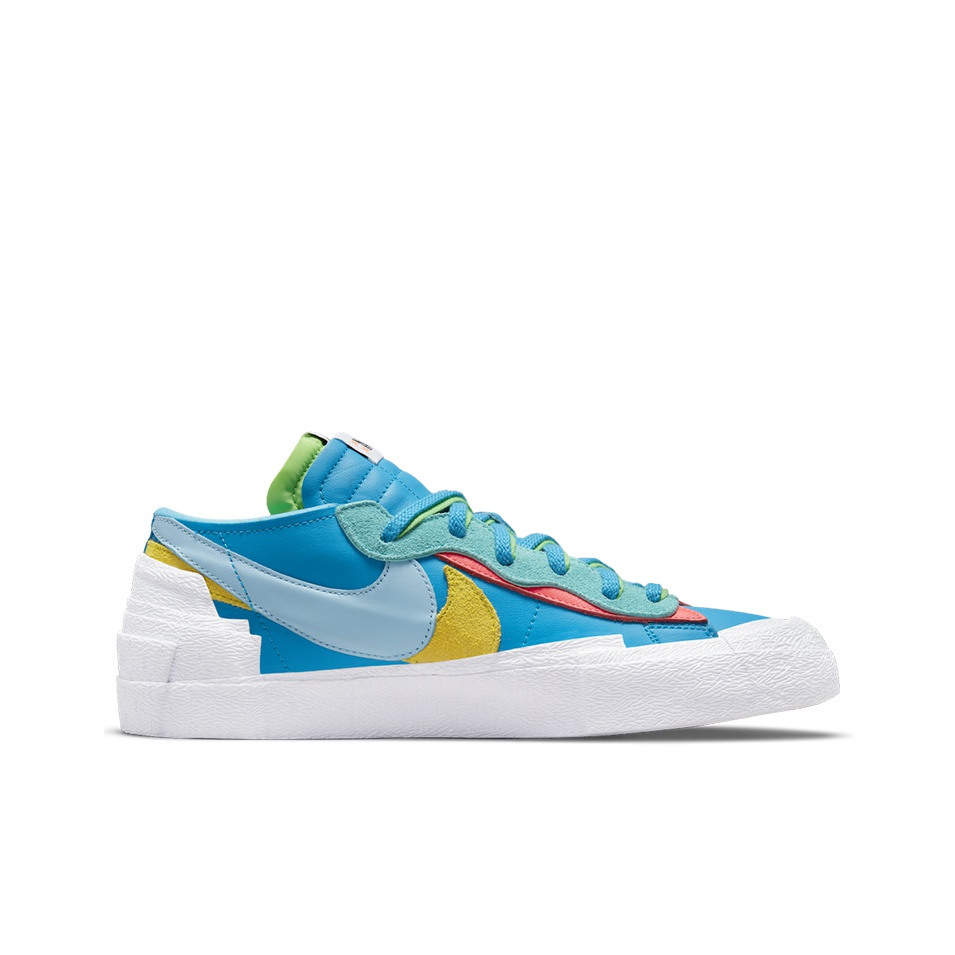 Sacai x KAWS x Nike Blazer "Neptune Blue" - вид с внутренней стороны