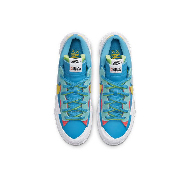 Sacai x KAWS x Nike Blazer "Neptune Blue" - вид сзади