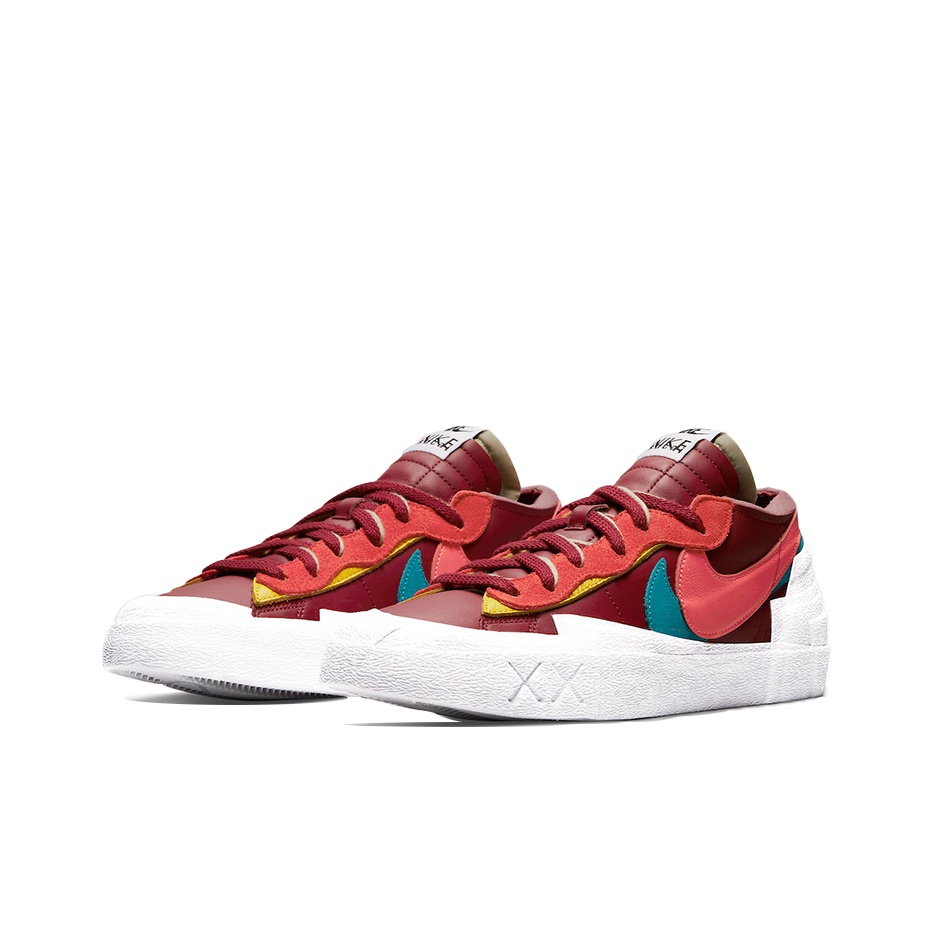 KAWS x Nike Blazer "Team Red" - вид спереди