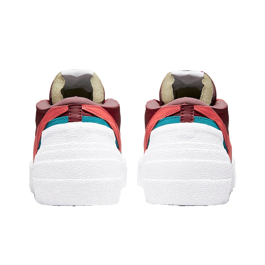 KAWS x Nike Blazer "Team Red" - подошва
