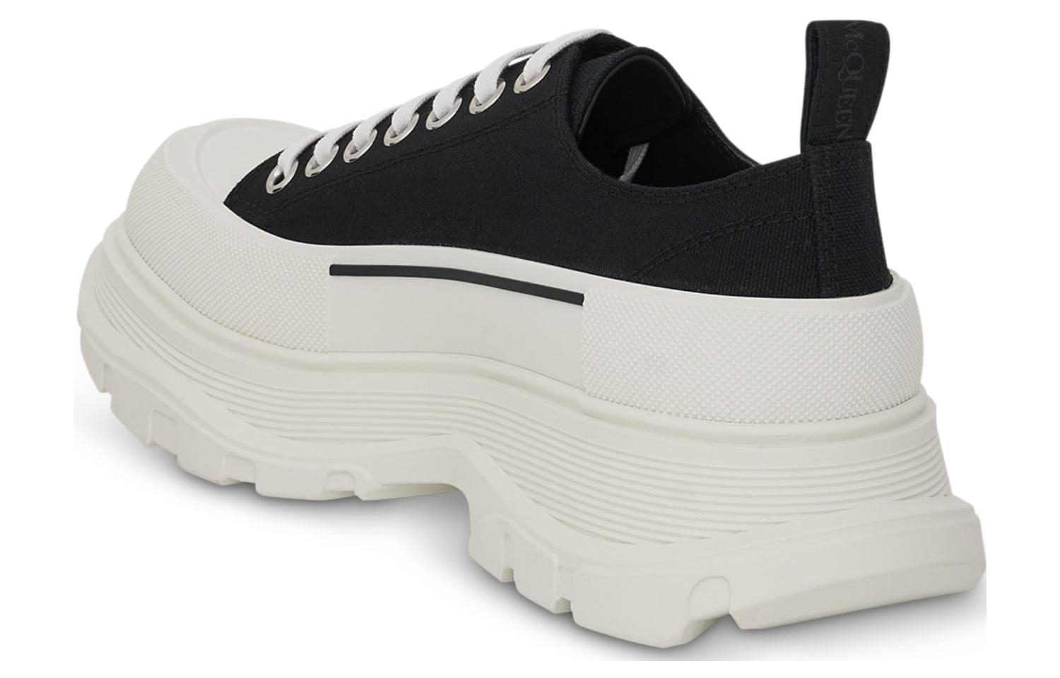 Alexander McQueen Tread Slick Low Lace Up Black White - подошва