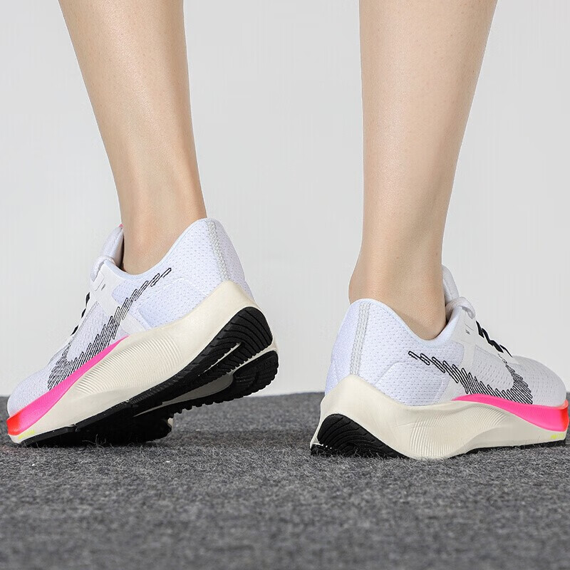 Nike Pegasus 38 - вид с внутренней стороны