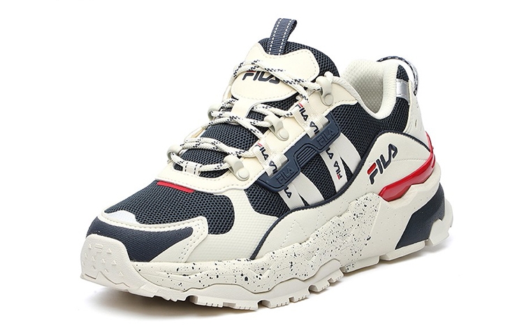 FILA Trek White/Blue/Red - вид спереди