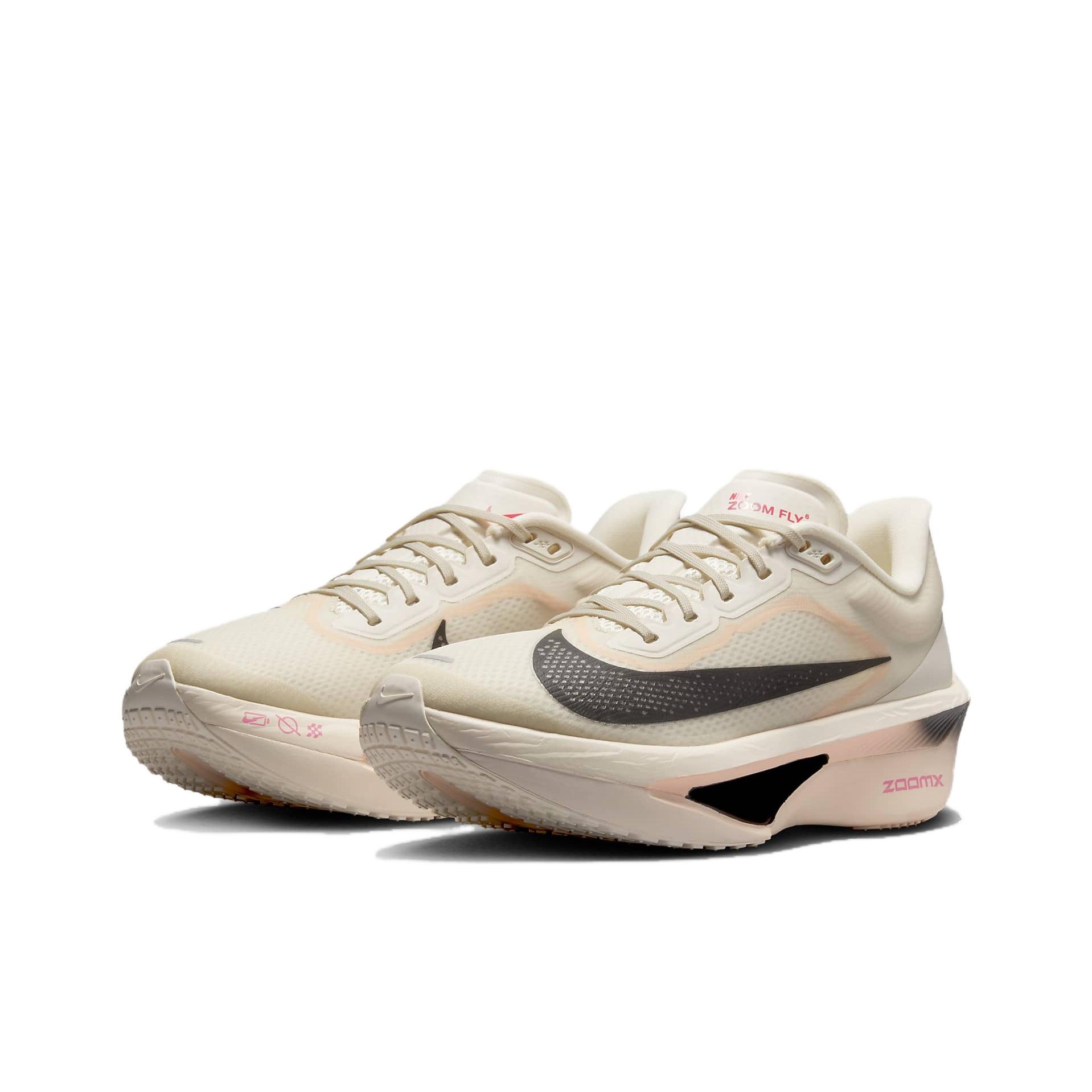 Nike Zoom Fly 6 - вид спереди