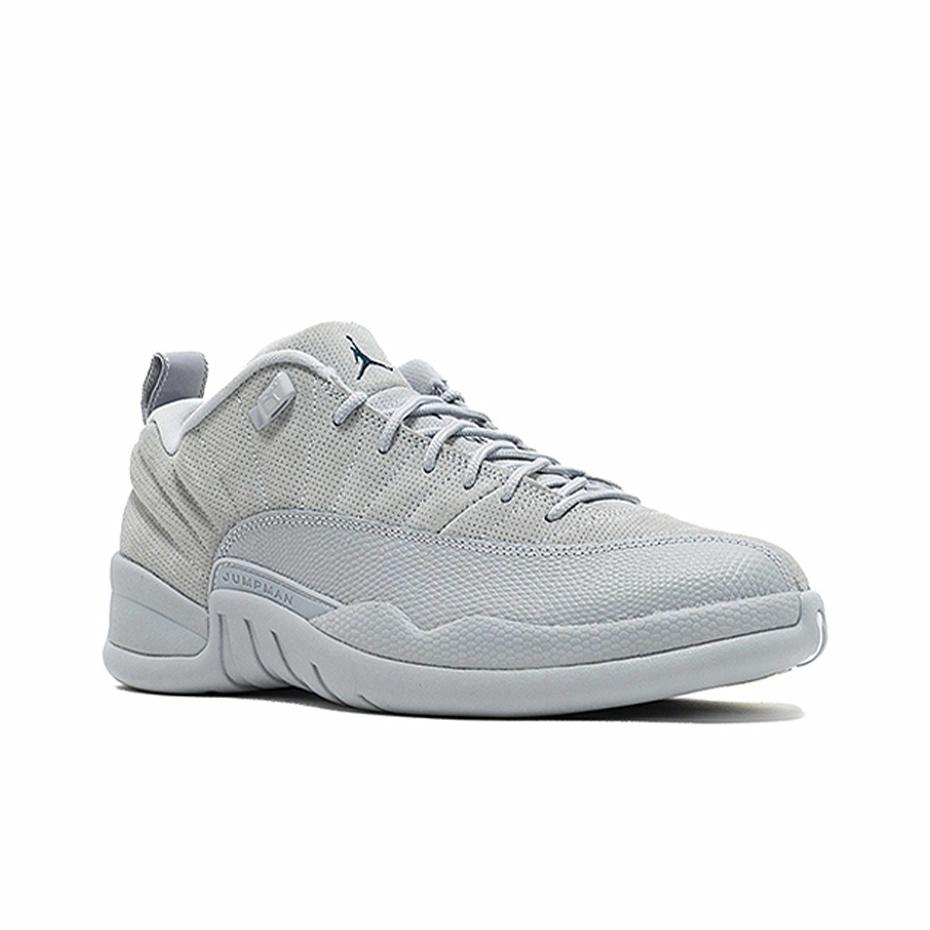 Jordan Air Jordan 12 Retro Low Wolf Grey - вид спереди