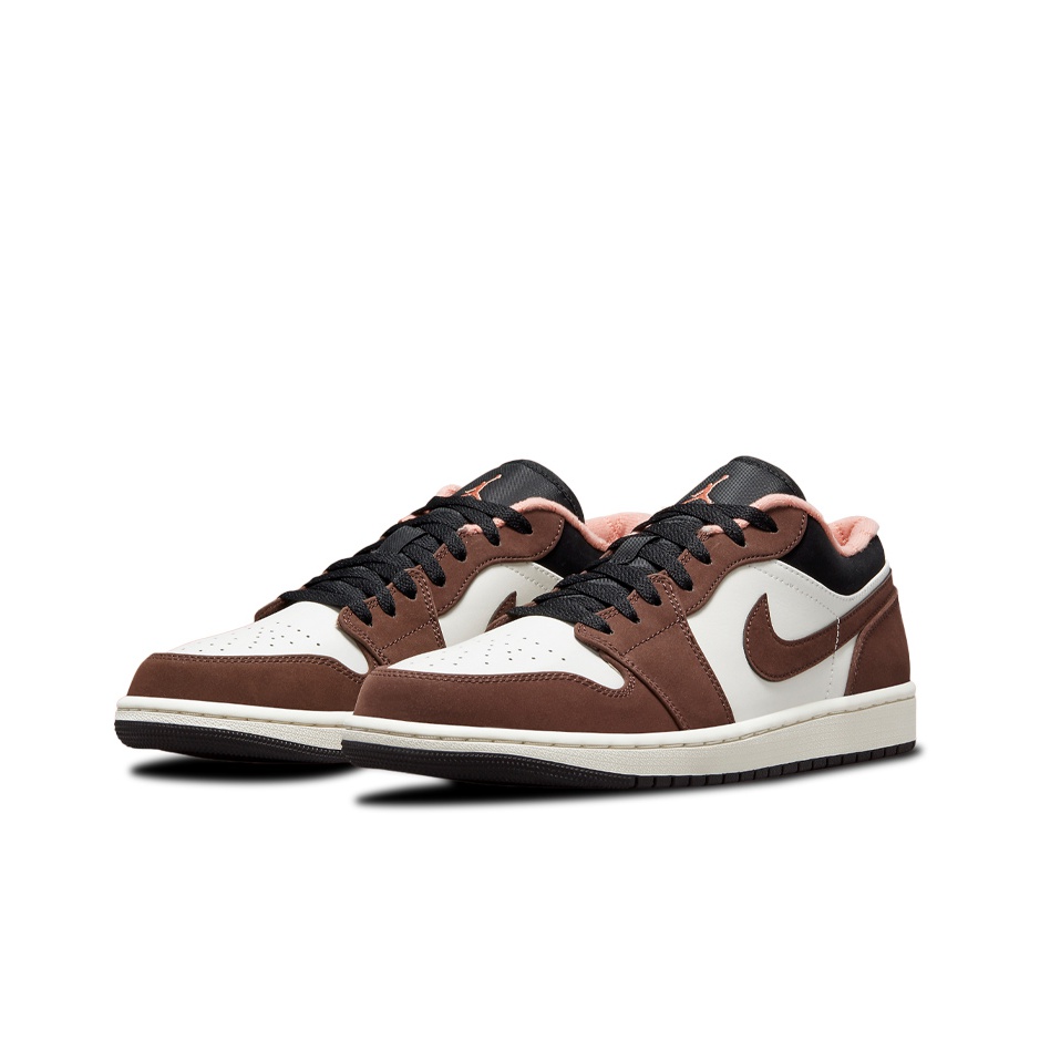 Jordan Air Jordan 1 low se "chocolate bliss" - вид спереди