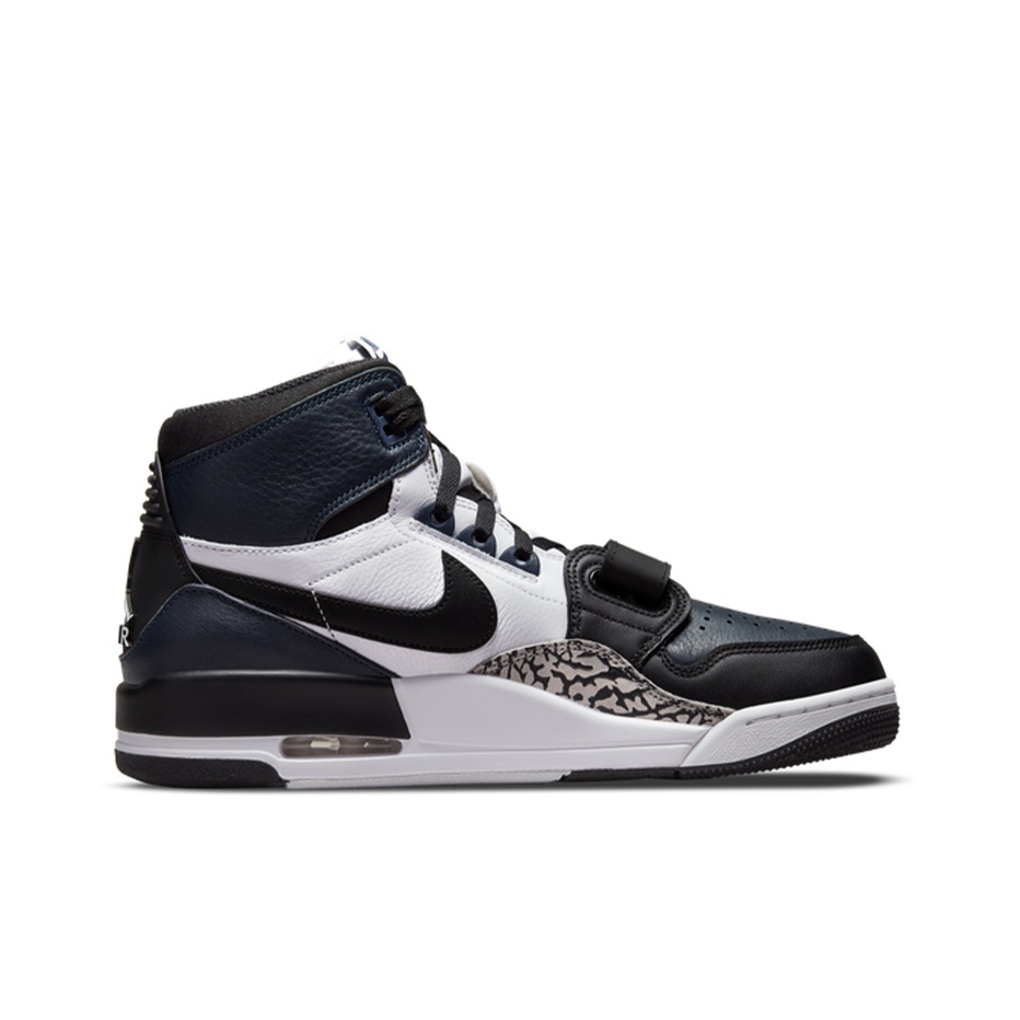 Jordan Legacy 312 Midnight Navy - вид с внутренней стороны