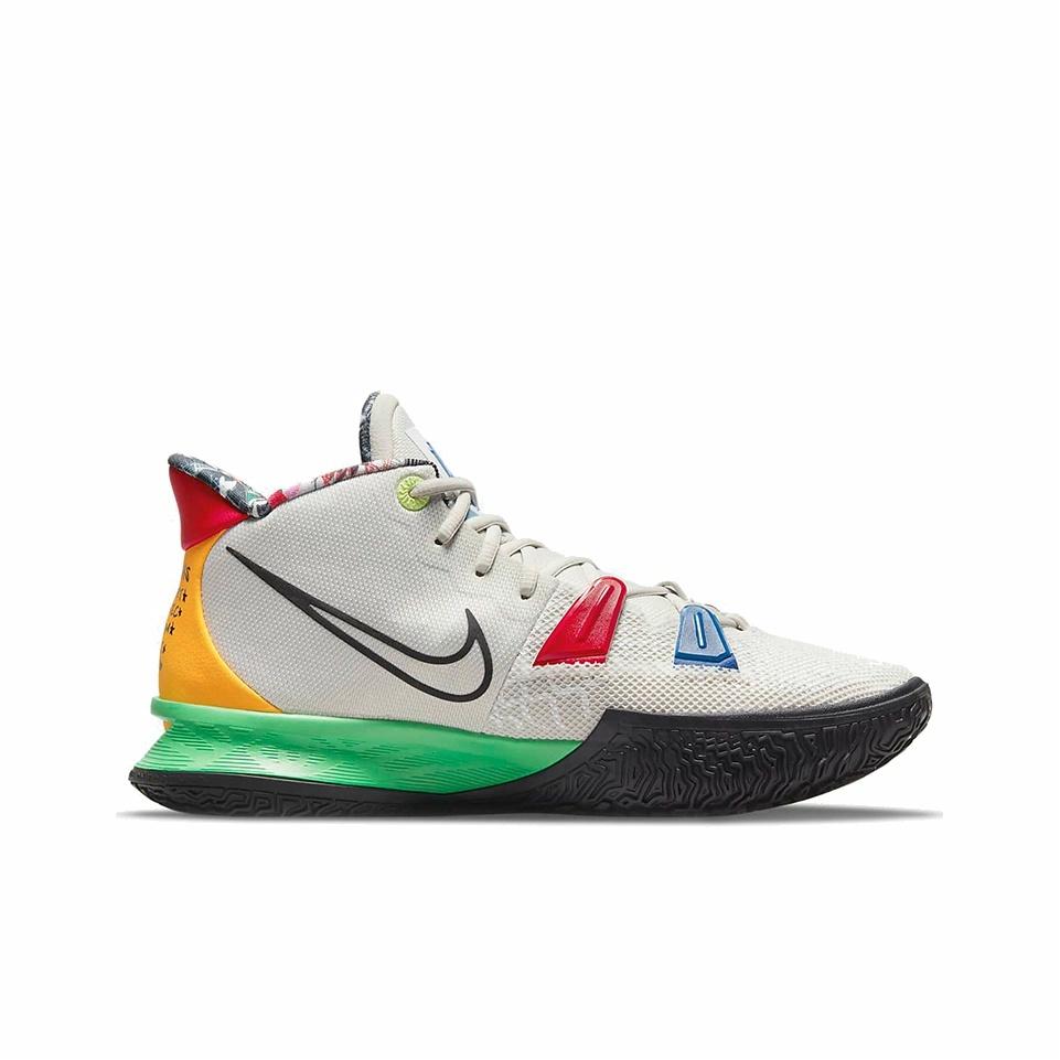 Nike Kyrie 7 EP 'Visions' - view from the inside