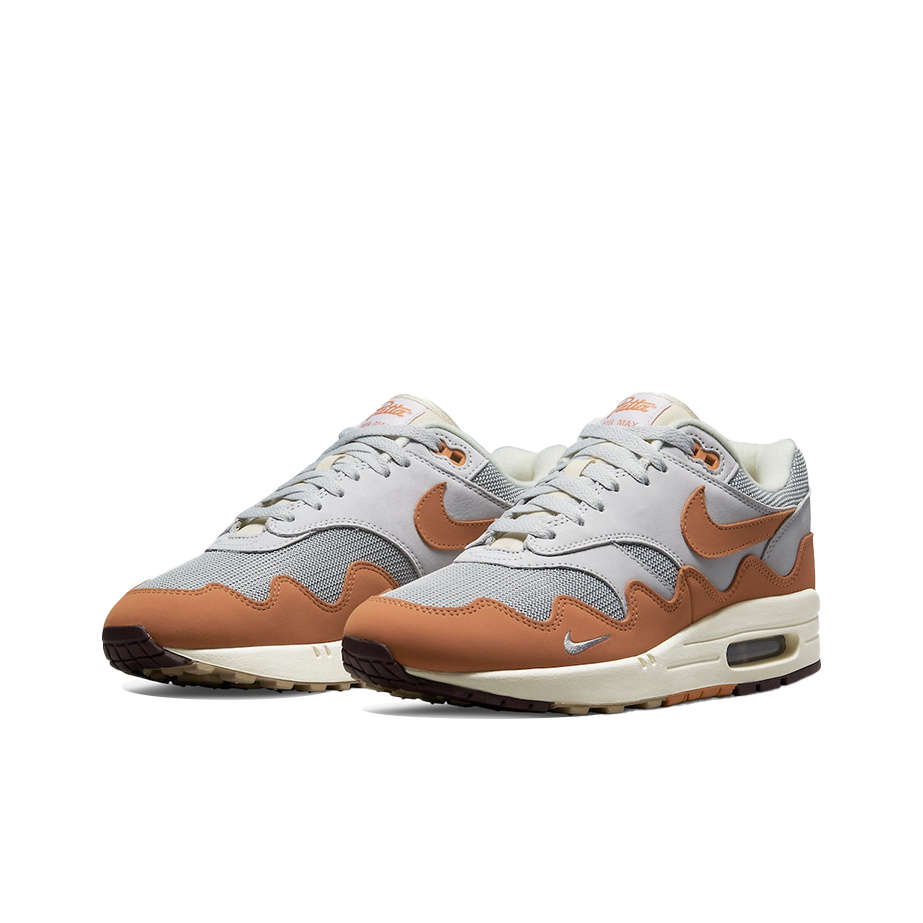 Patta x Nike Air Max 1 "monarch" - вид спереди