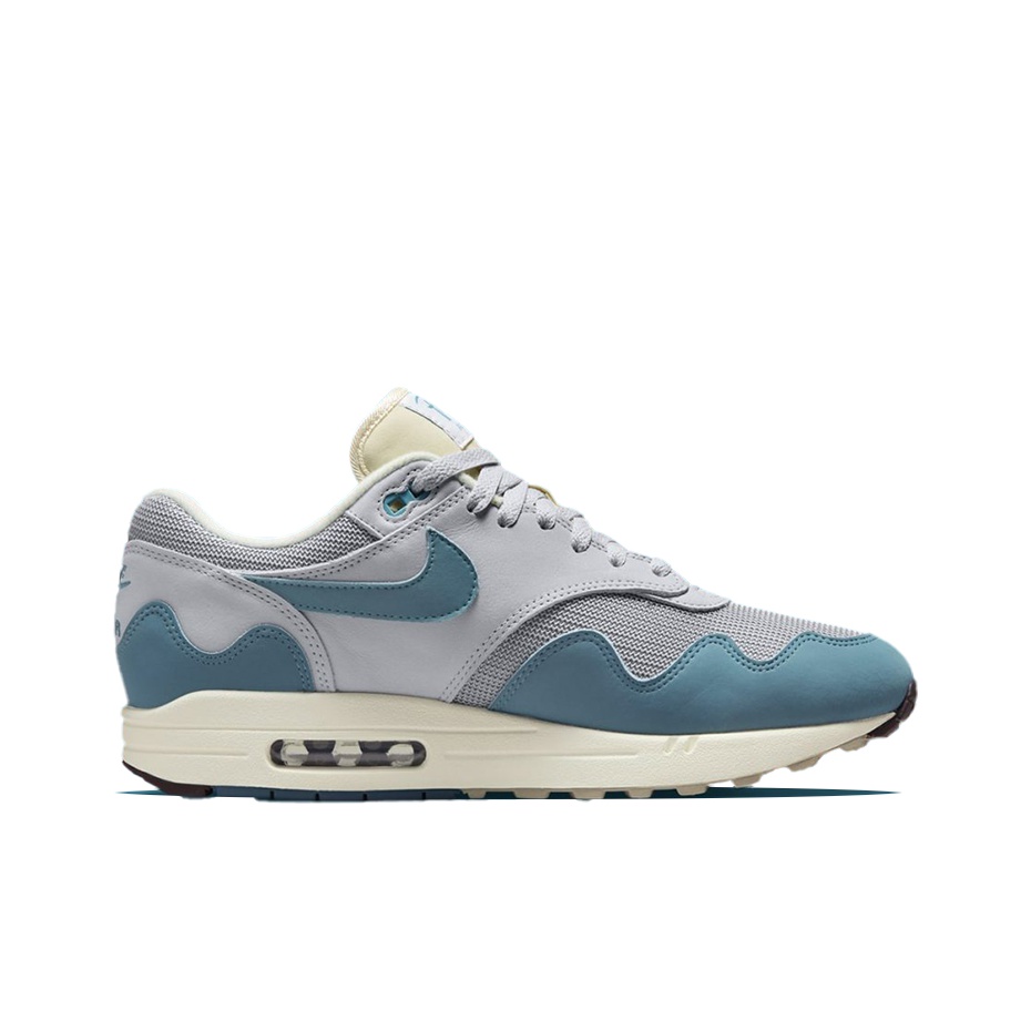 Patta x Nike Air Max 1 "monarch" - вид с внутренней стороны