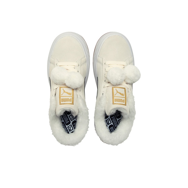 Puma Suede Mayu "Fur — Whisper White Black" - вид спереди