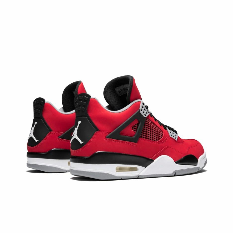 Jordan Air Jordan 4 Retro Toro Bravo 2013 - вид сзади