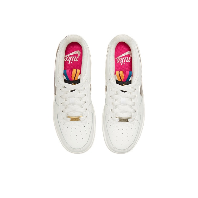 Nike Air Force 1 LV8 GS Double Swoosh Silver Gold - подошва