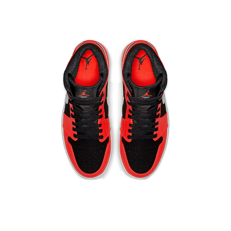 Jordan Air Jordan 1 Mid - вид сзади