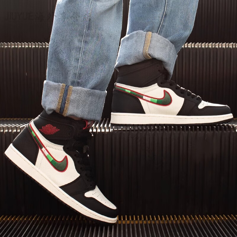 Jordan 1 Retro High OG Sports Illustrated - вид спереди