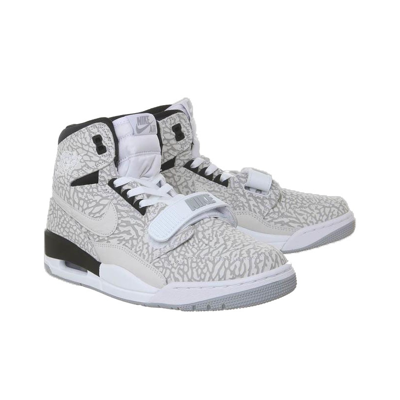 Jordan Legacy 312 flip - вид спереди