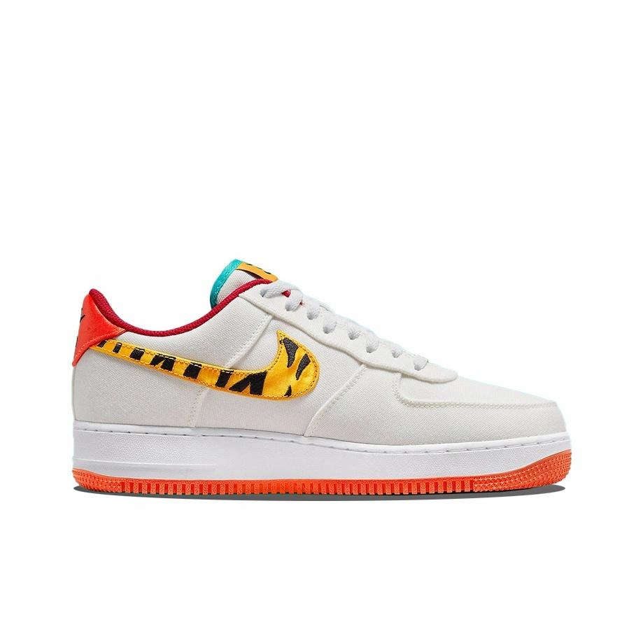 Nike Air Force 1 '07 LV8 "Year of the Tiger" CNY - вид с внутренней стороны
