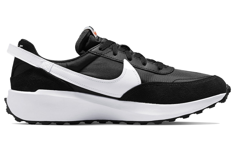 Nike Waffle Debut Black White - view from the inside